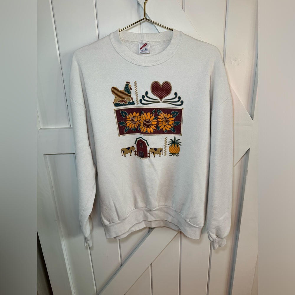 VINTAGE JERZEES SWEATSHIRT 90’s WHITE. THANKSGIVING, FALL, CHICKEN, COW  SIZE XL